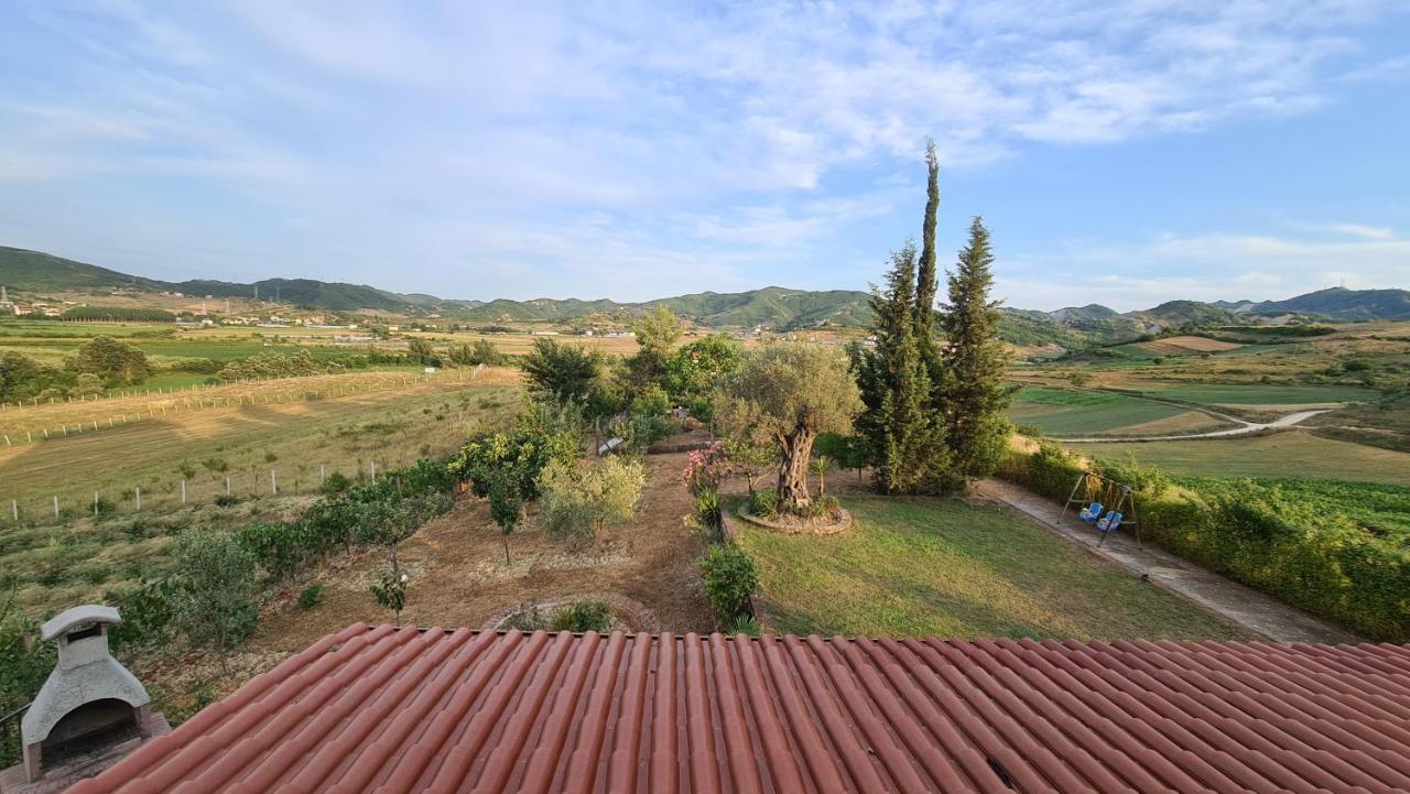 "Kasneci Residence" Countryside Villa With A Pool Tirana Exterior photo